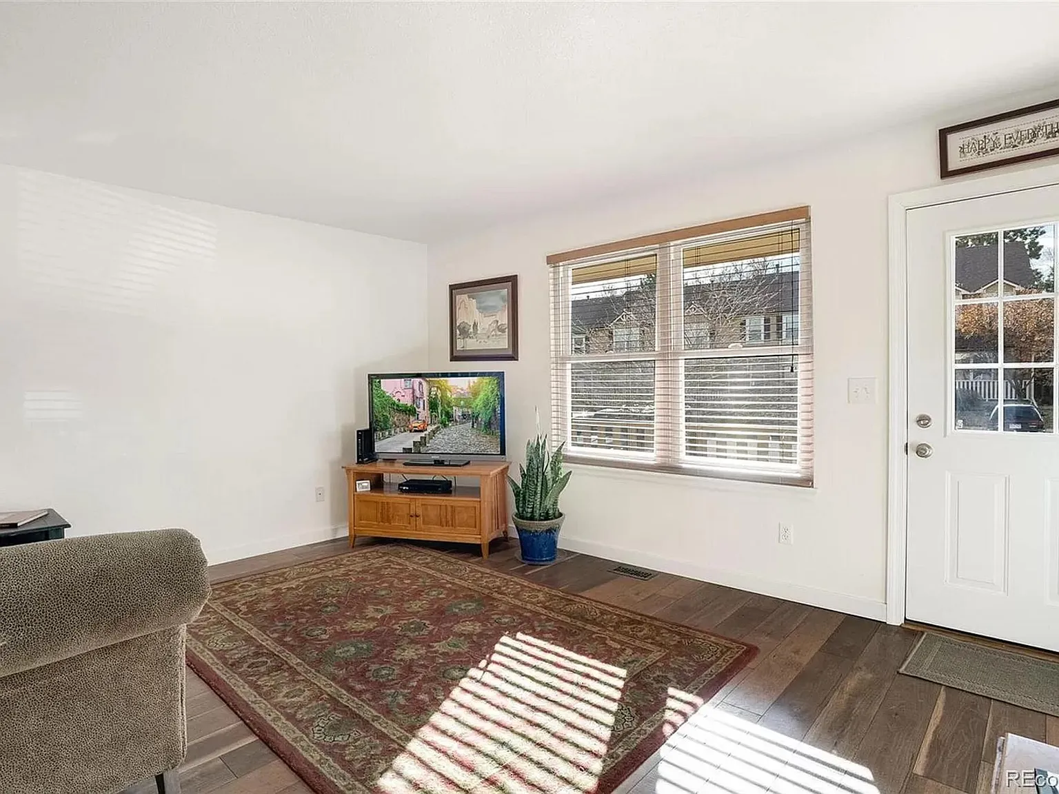 2 bed, 1568 sqft, $2,300 — Photo 4