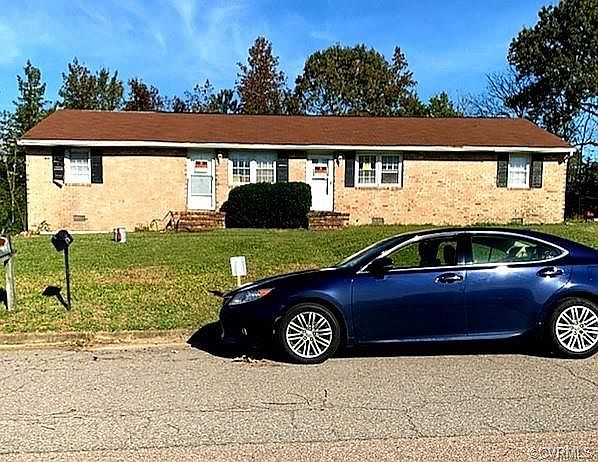 2nd image of 1617 N Valor Dr