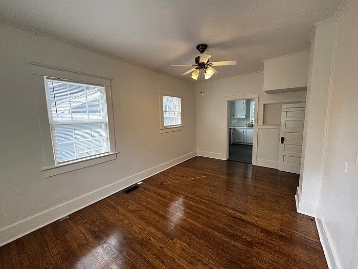 4 bed, 2.0 bath, 1800 sqft, $2,395 — Photo 4