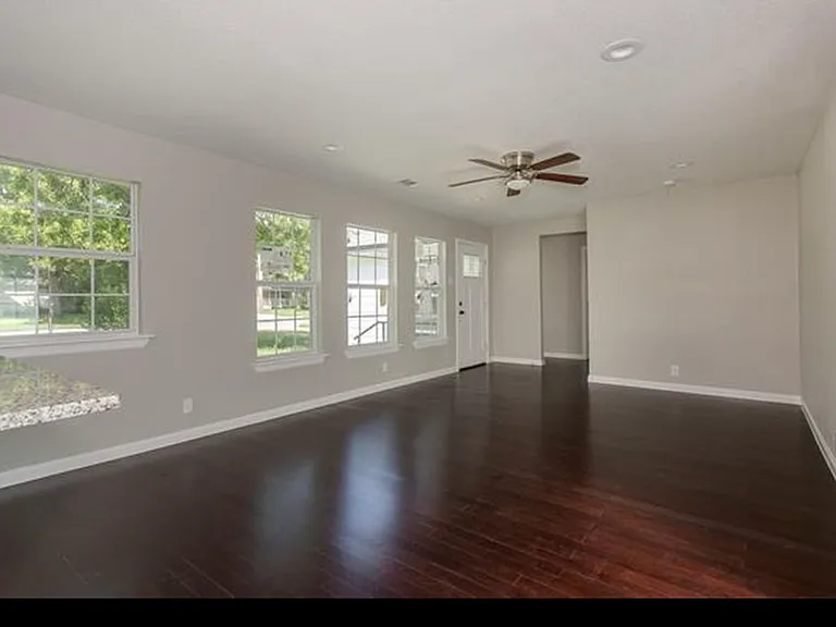 2338 Longhorn St — Photo 14