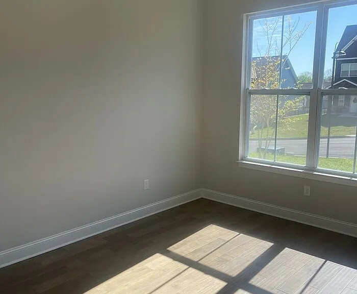 3262 Denver Ln — Photo 2