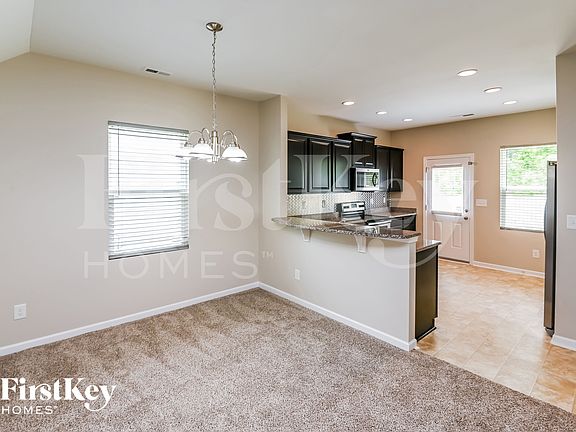 5th image of 8911 Lilac Tree Ave