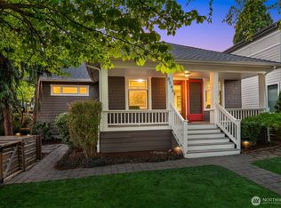 8543 Ashworth Ave N, Seattle, WA 98103