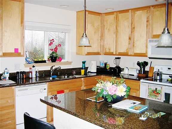 5th image of 12033 60th Ave SE