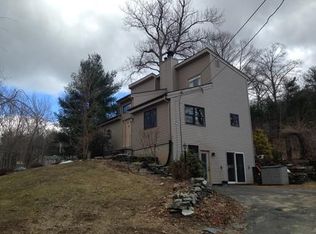 274 Hamilton St, Belchertown, MA 01007