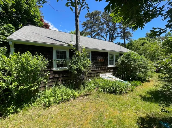 44 Mill Pond Rd, West Yarmouth, MA 02673