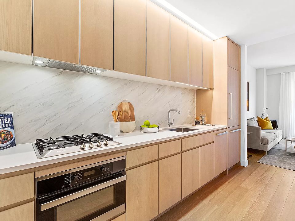 1st image of 500 45th St #505