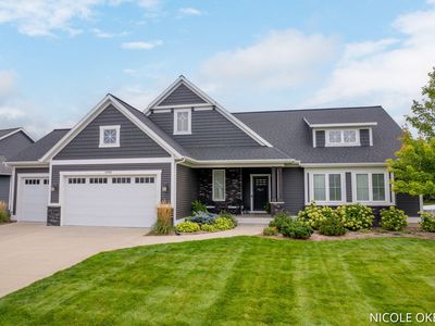 1390 Tufton Dr SW, Byron Center, MI, 49315