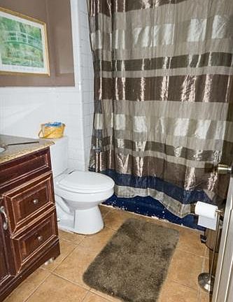 5th image of 903 Crandon Lake Dr W