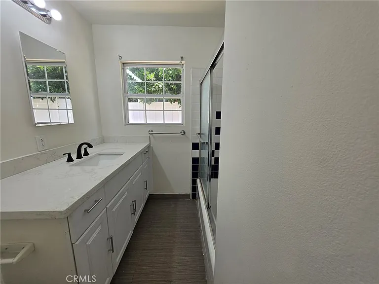 7422 Shoup Ave — Photo 17