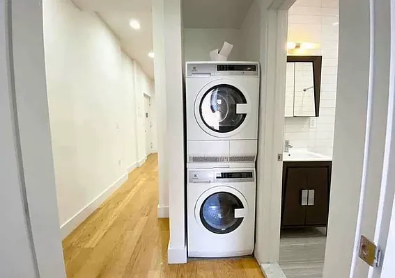 Rented by EastMount Realty LLC | media 20