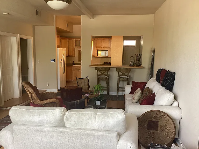 2912 Irving St — Photo 3