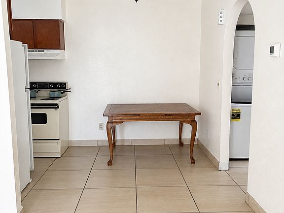 5th image of 440 Sendero Loro #C