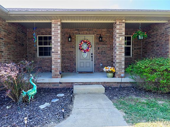 2nd image of 19257 Lambert Ln