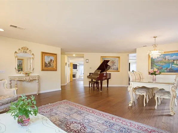 19 Tennessee, Irvine, CA 92606