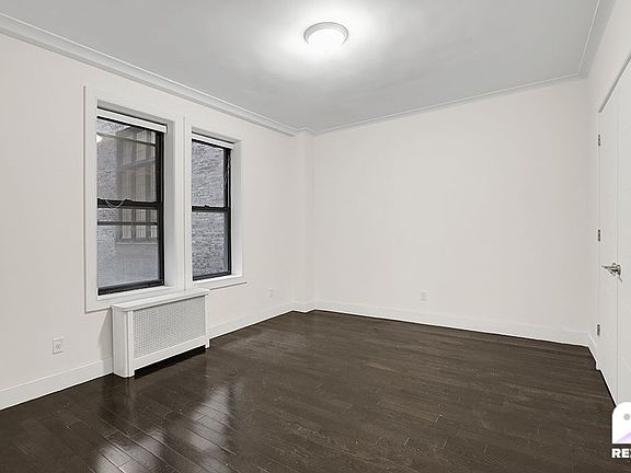 4th image of 15 W 55th St APT 5B