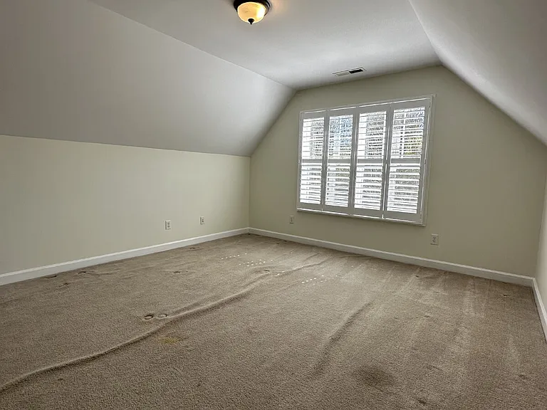 102 Jennel Way — Photo 24