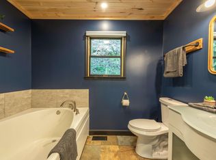 23862 Dunlap Rd, Rockbridge, OH 43149