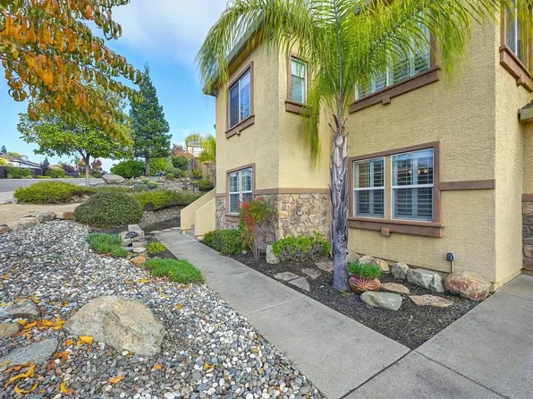 446 Listowe Dr, Folsom, CA 95630