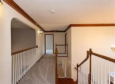 681 Marlborough Dr — Photo 25