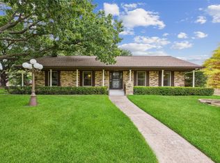 8432 Van Pelt Dr, Dallas, TX 75228