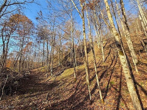 4th image of Deaver Rd
