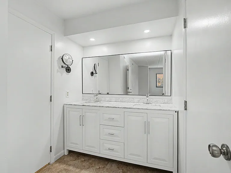 1610 Thunderbird Ln #63 — Photo 21