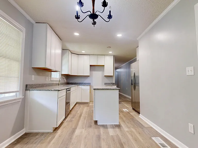 1001 Darling Ave — Photo 10