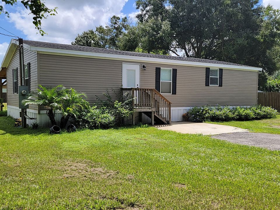 1st image of 2634 SW Lois Ave
