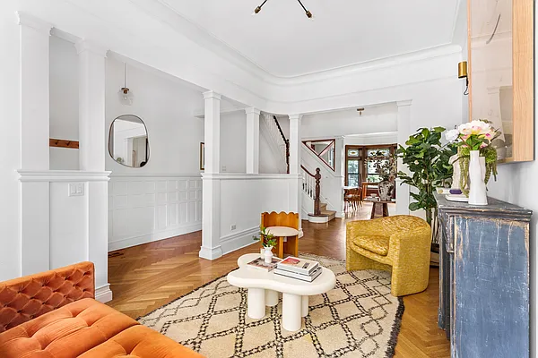 Sold by Compass | media 4