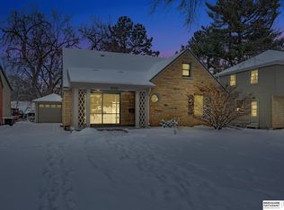 2734 Laurel St, Lincoln, NE 68502
