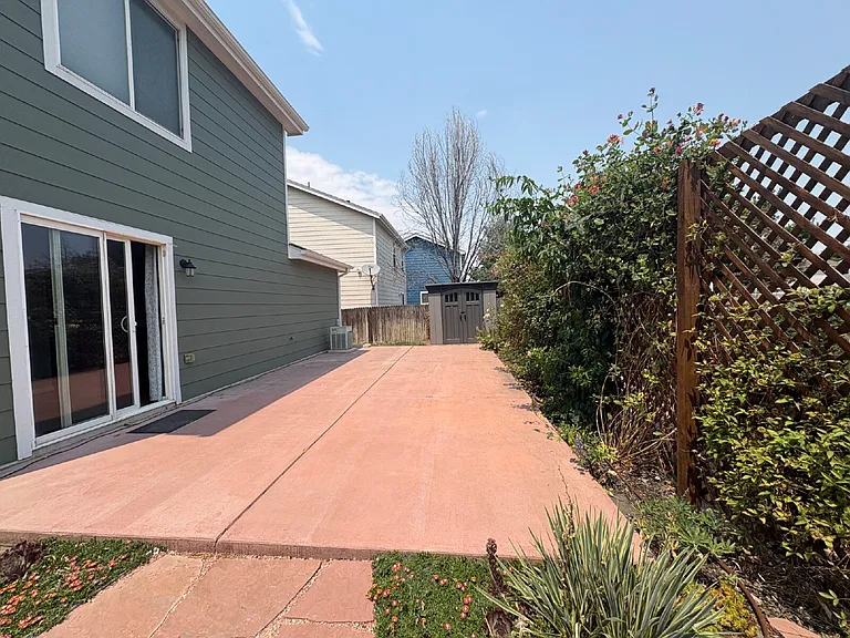 10652 Forester Pl — Photo 16