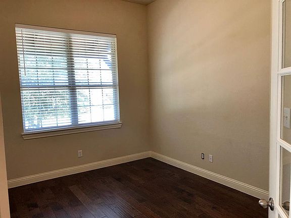5th image of 5500 Centeridge Ln