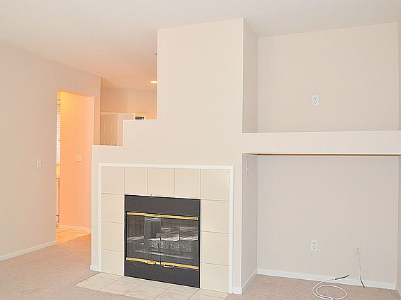 2nd image of 3905 Jasmine Cir