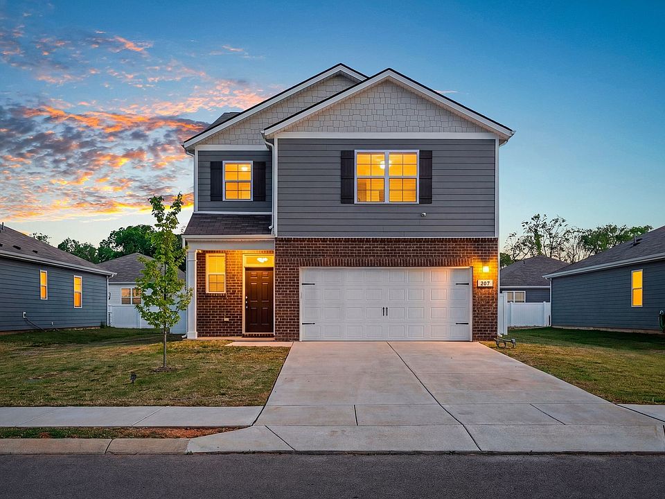 1st image of 207 River Forest Dr