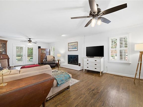 5th image of 1653 Nanneys Creek Rd