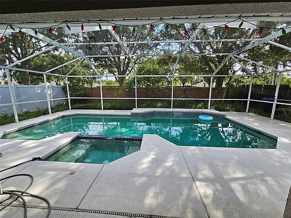 2nd image of 270 Augustine Ct