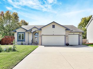 515 E Wahoo St, Derby, KS 67037