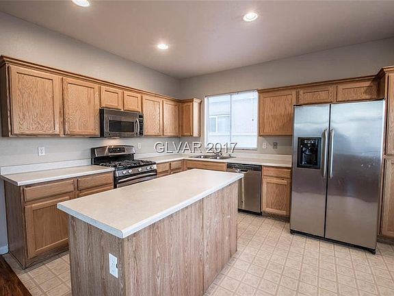 3rd image of 4013 Yellow Mandarin Ave