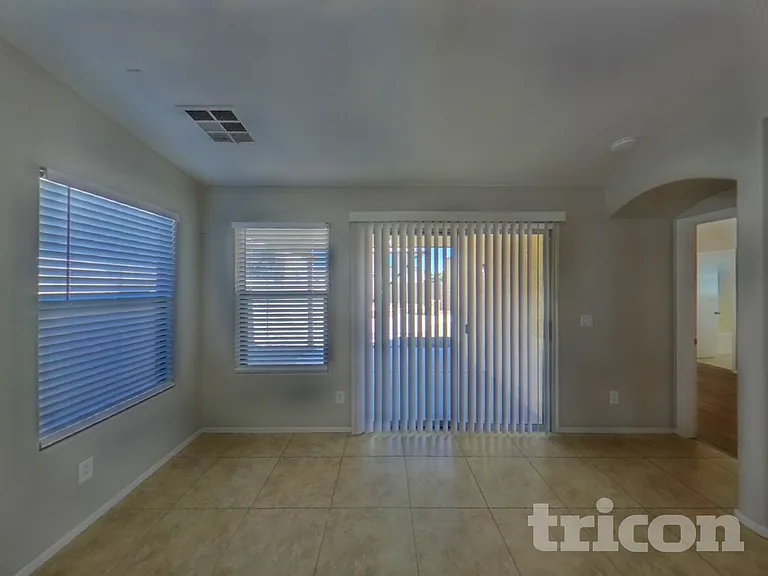 45310 W Norris Rd — Photo 3