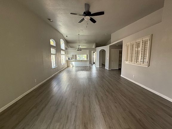 3rd image of 2344 Garden Oak Dr
