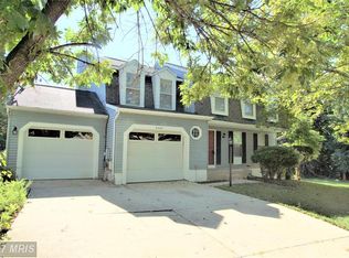 6405 Dahlgreen Ct, Lanham, MD 20706