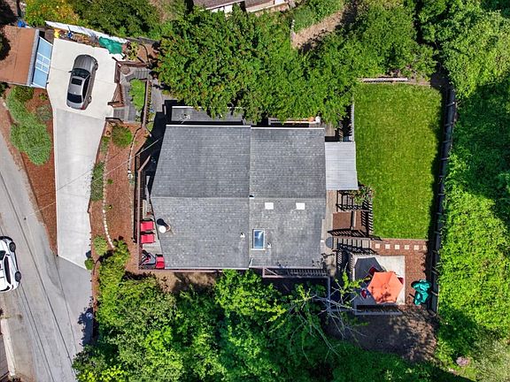 2nd image of 630 Encino Dr