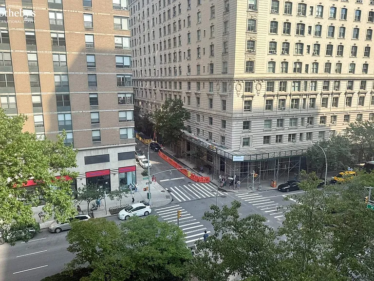 251 W 87th St #61 — Photo 11