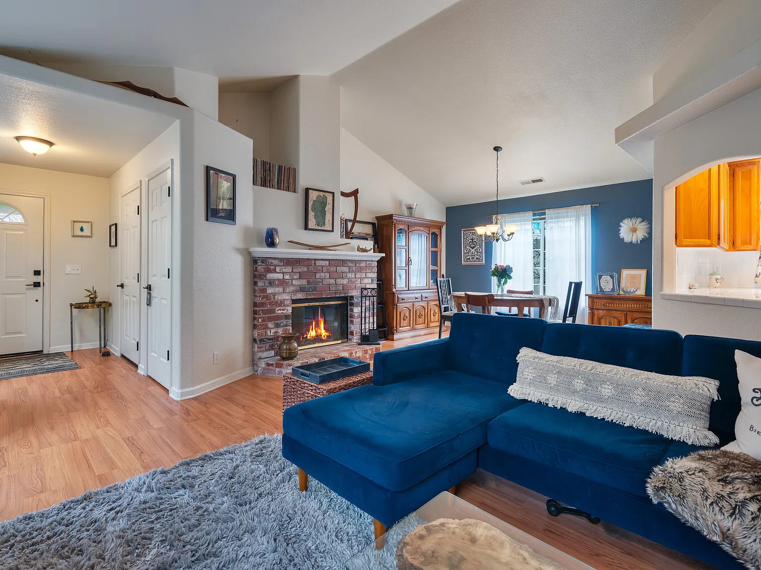 2 bed, 1278 sqft, $2,800 — Photo 4