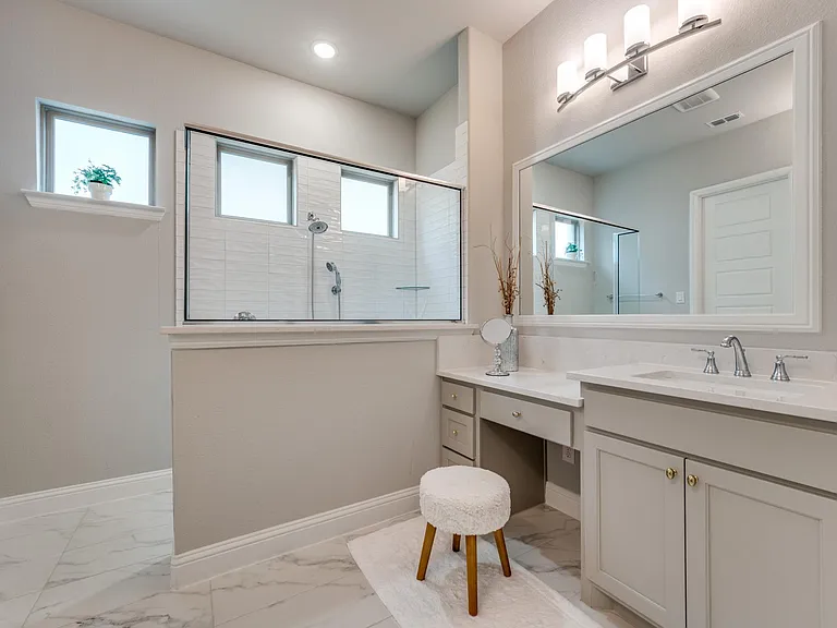 13474 Chalet Ave — Photo 19