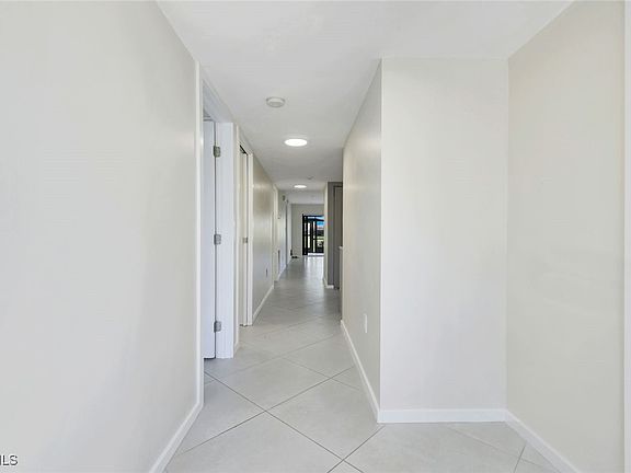 5th image of 16460 Timberlakes Dr APT 103