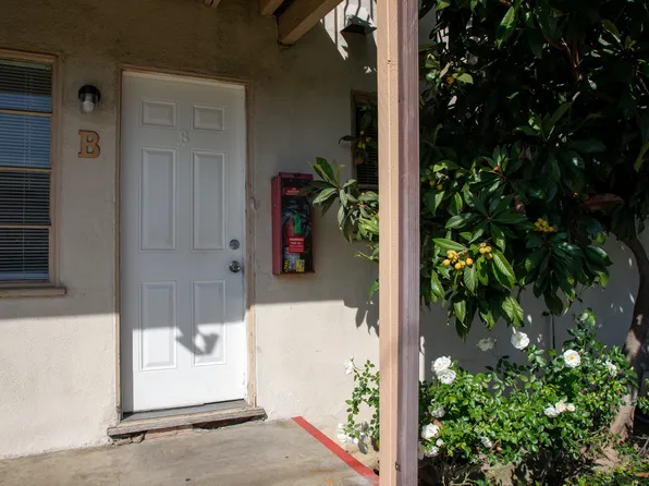 13330 Victory Blvd APT B, Van Nuys, CA 91401