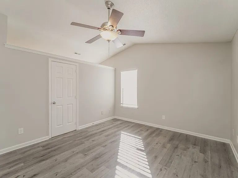 9236 Kimmel Ln — Photo 11