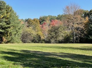 66 Great Pond Rd, Simsbury, CT 06070